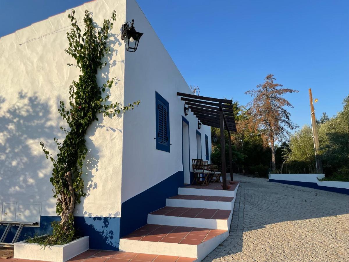 Bed and Breakfast Montes De Charme Avis Exterior foto